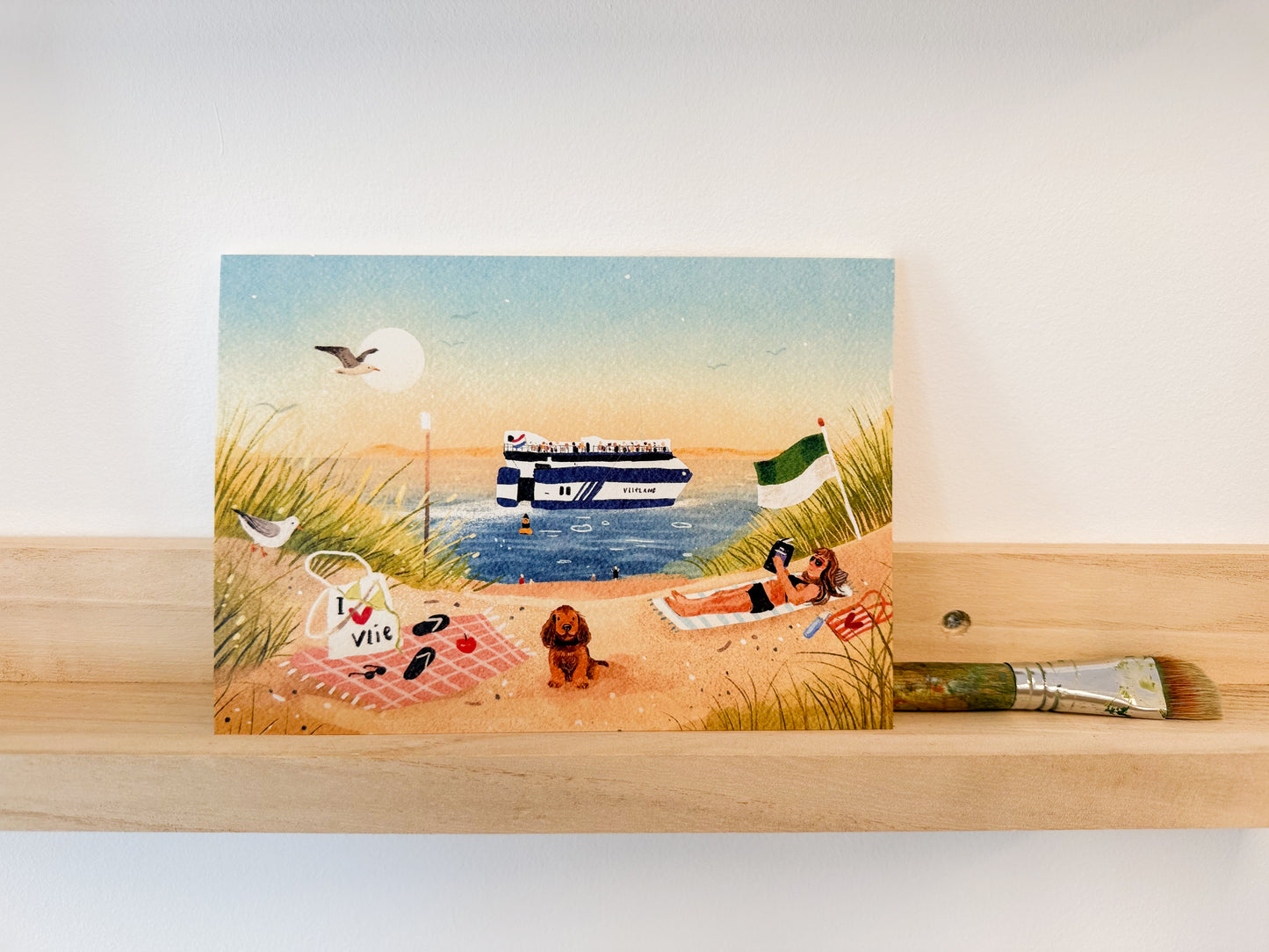 “De boot door de duinen” – A5 Art Print | Illustratie Poster op 300gsm Tintoretto Gesso